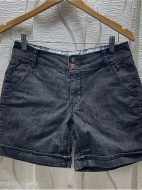 Santana Jeans Denim Shorts Womens 8 Dark Wash Gray Excellent Double Button Cuff